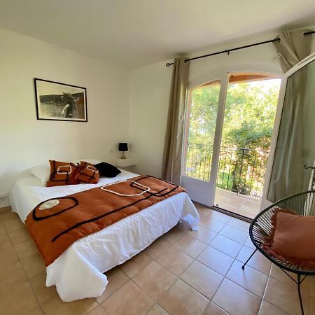 Villa Vue Mer Donnant Sur Le Golfe De St Tropez, 2 Chambres, 6 Pers, Piscine Commune Σαιν-Τροπέ Εξωτερικό φωτογραφία