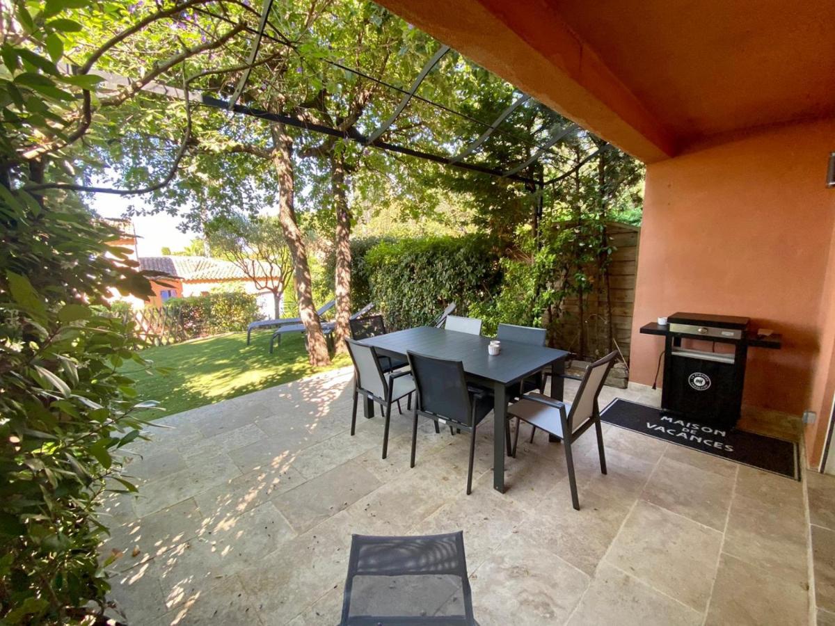 Villa Vue Mer Donnant Sur Le Golfe De St Tropez, 2 Chambres, 6 Pers, Piscine Commune Σαιν-Τροπέ Εξωτερικό φωτογραφία